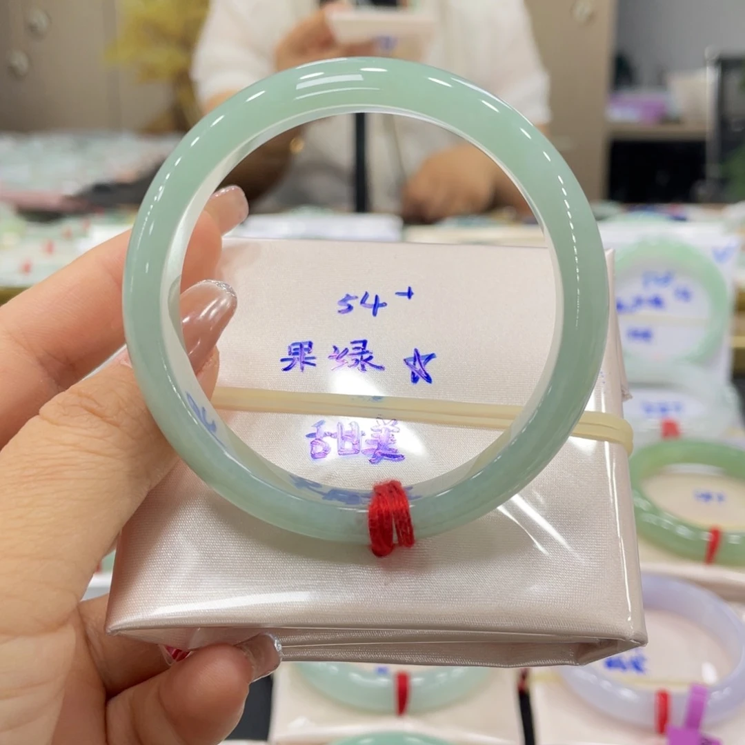 未镶嵌手镯翡翠翡翠