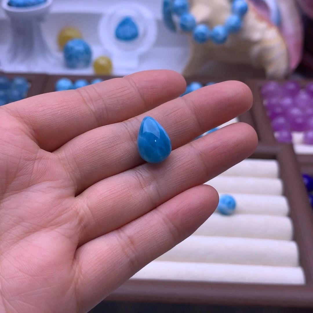 子***初针钠钙石（海纹石）未镶嵌珠宝半成品