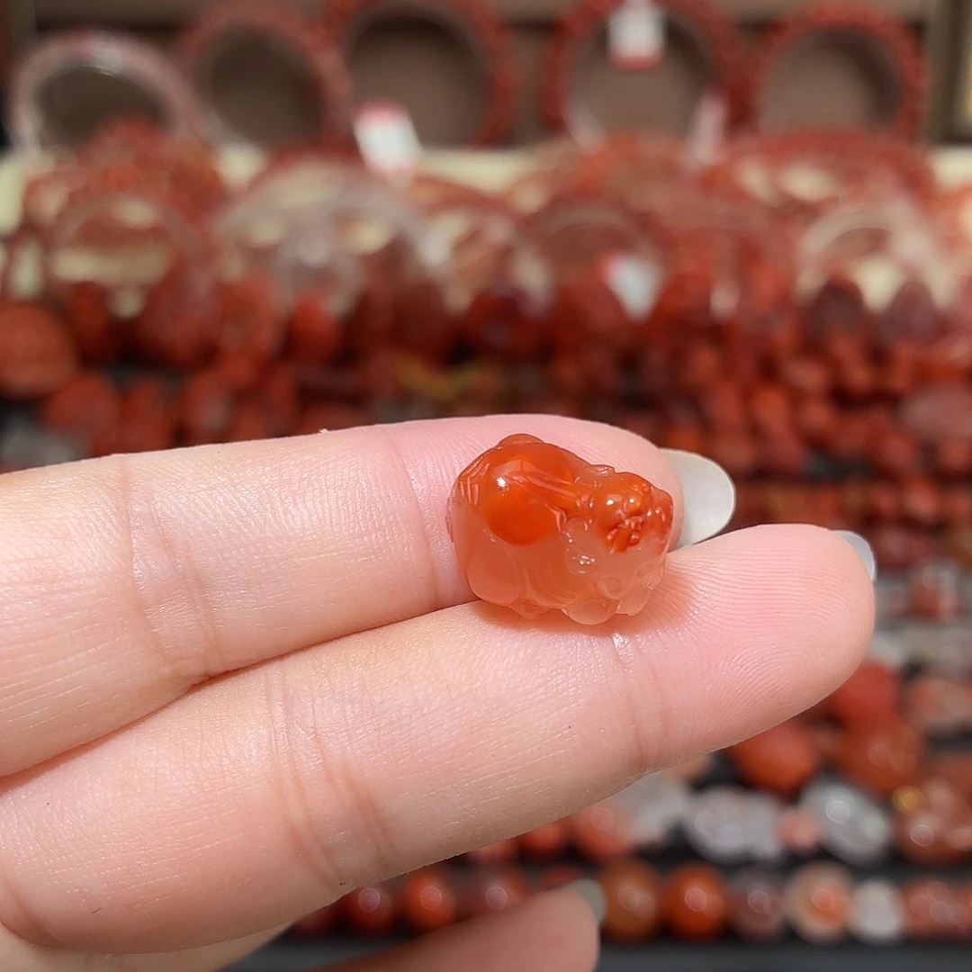 南红玛瑙未镶嵌颈饰