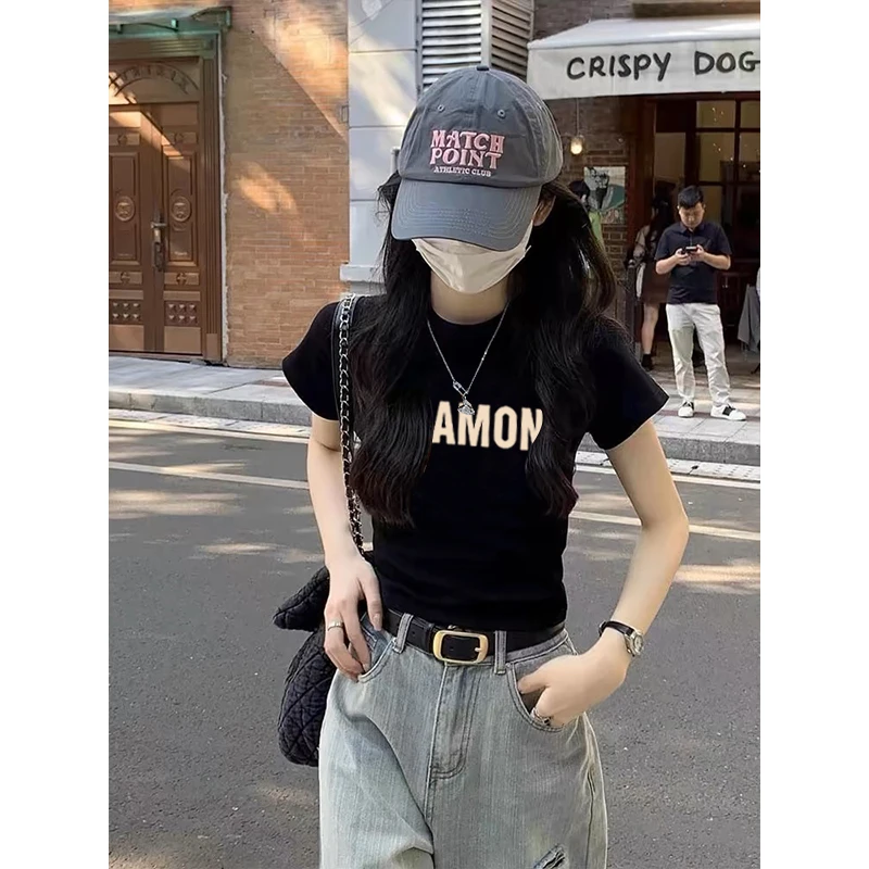 夏日多巴胺穿搭短款辣妹上衣设计感小众t恤女短袖正肩黑色洋气ins