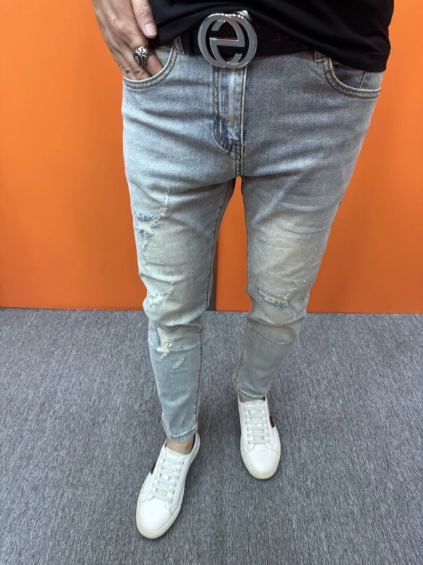 春夏百搭牛仔裤弹力时尚韩版水洗破洞修身小脚九分牛仔裤男休闲裤