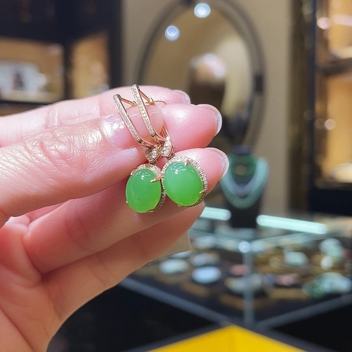 18K金镶嵌和田玉耳饰耳扣款