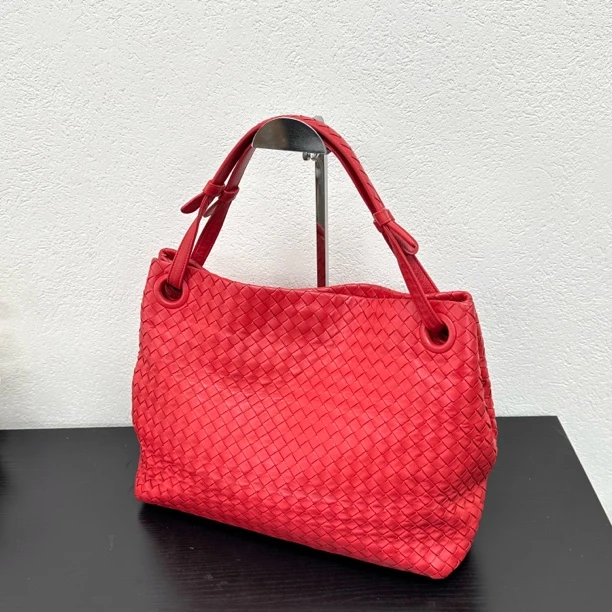 95新 BOTTEGA VENETA/葆蝶家 红色编织双桥单肩包 底长33 134421
