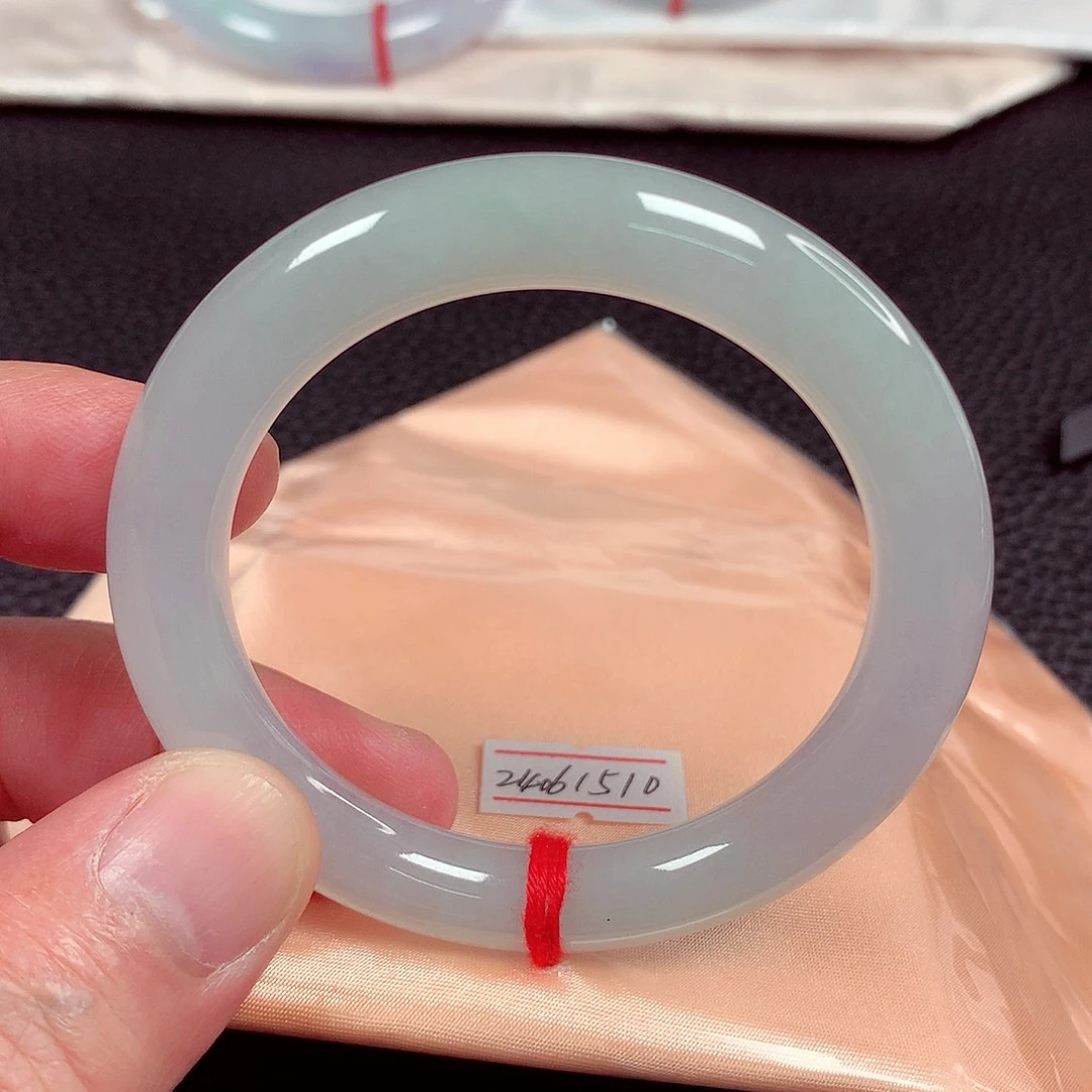 翡翠未镶嵌手镯天然翡翠手镯