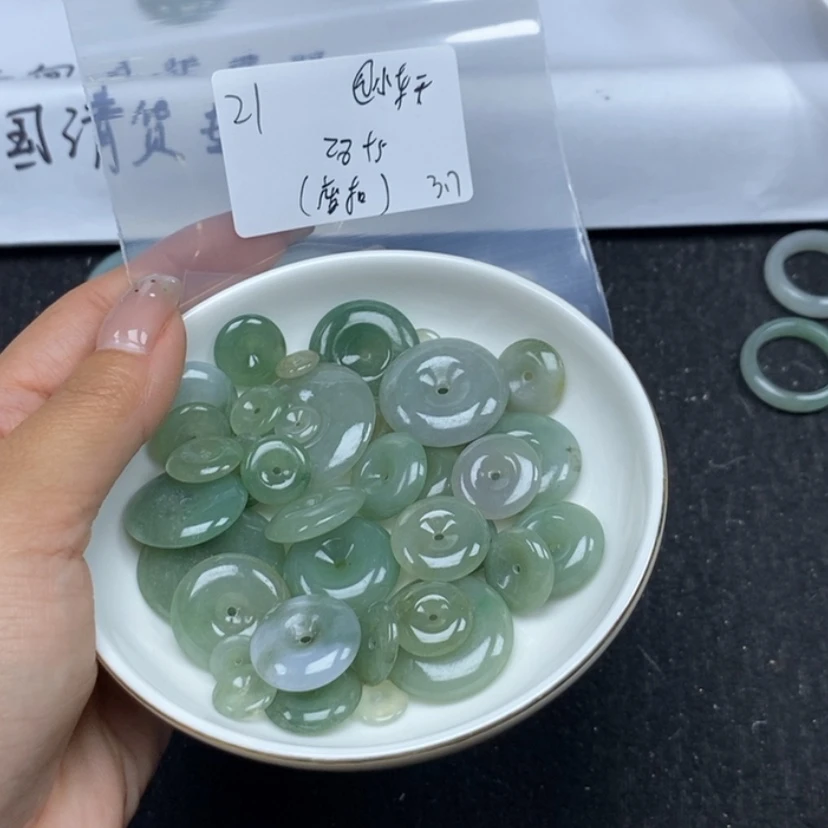 【闪购商品】翡翠颈饰未镶嵌@****不