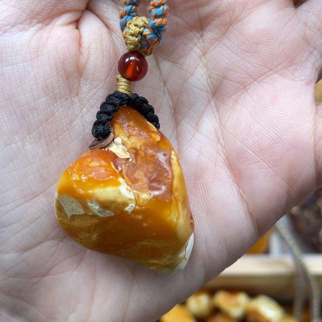 琥珀珠宝奇石未镶嵌