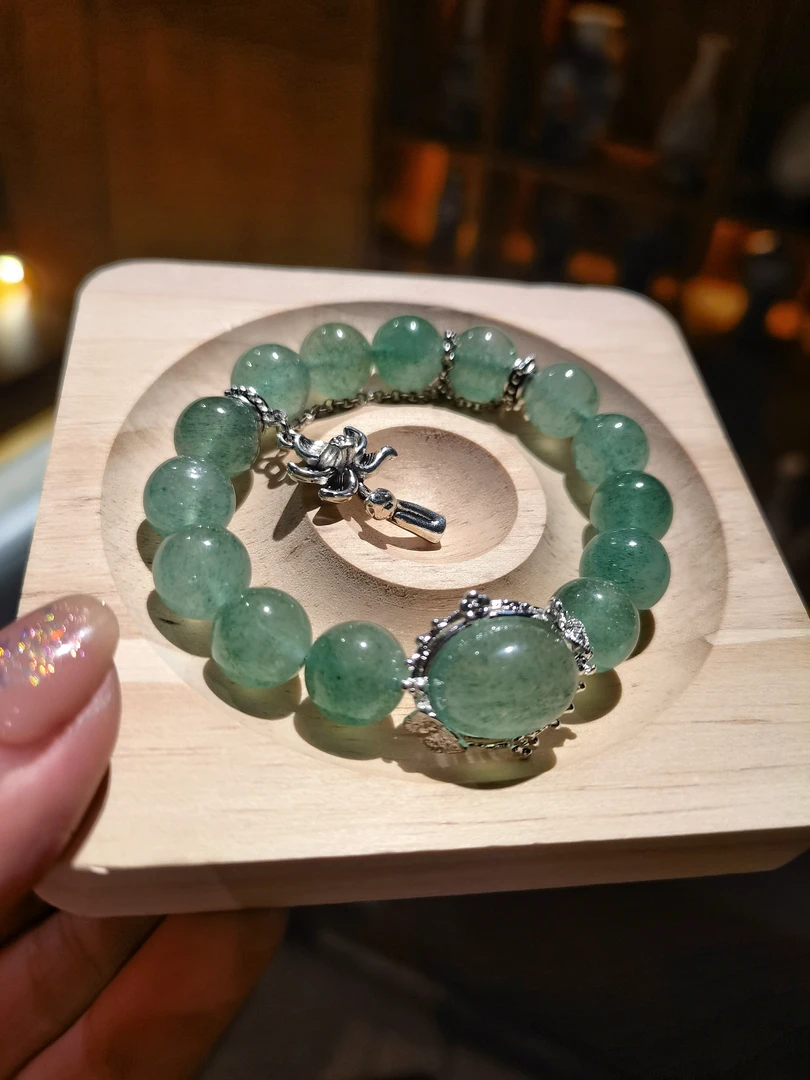 （水中花）绿草莓晶天然水晶手串