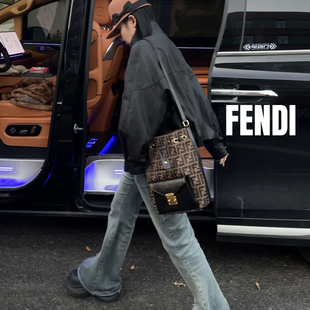 修复品619486/FENDI/芬迪抽绳水桶包