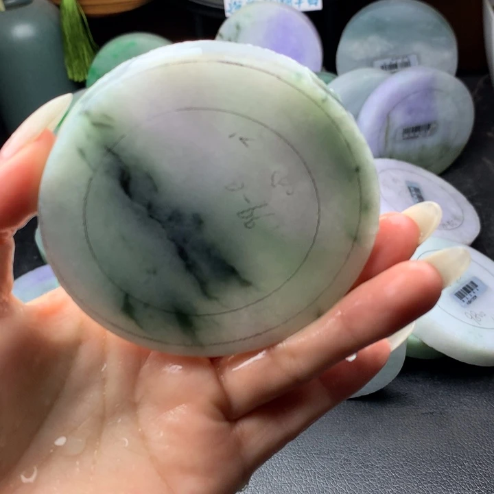 定制翡翠未镶嵌手镯