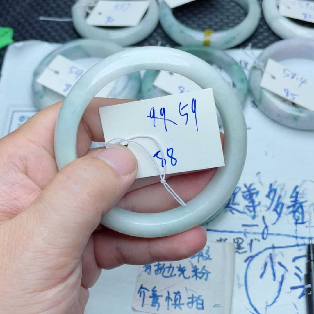 未镶嵌手镯翡翠翡翠手镯88