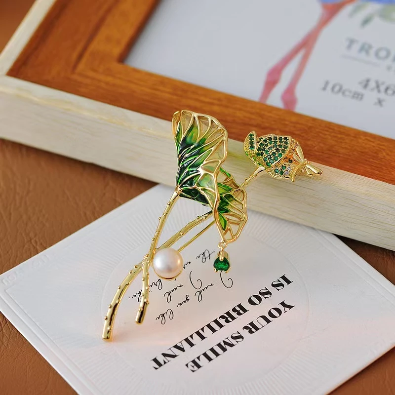 铁合金胸针 c208---荷叶蜻蜓紫色胸针轻奢轻奢百搭