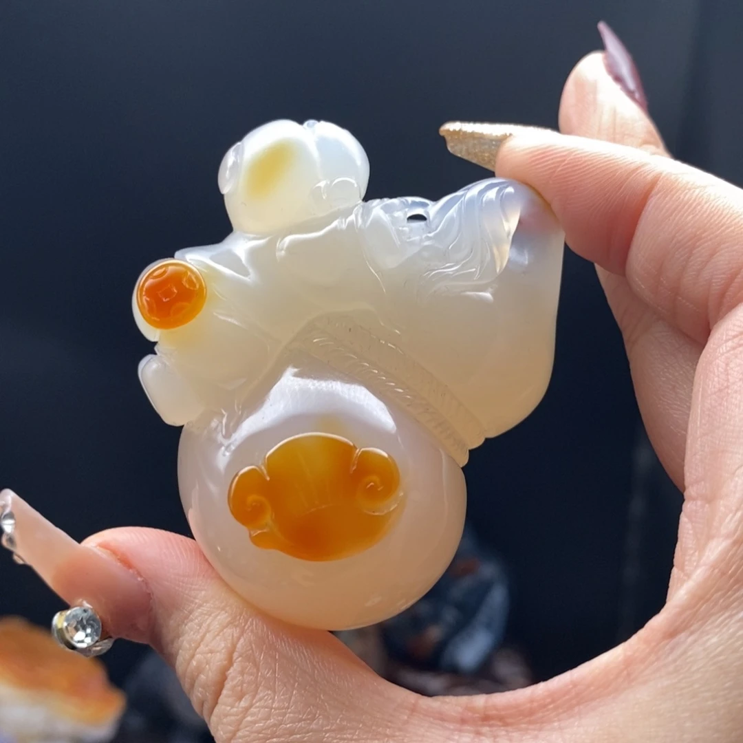 玛瑙/玉髓吊坠(不含链)未镶嵌绿****娃