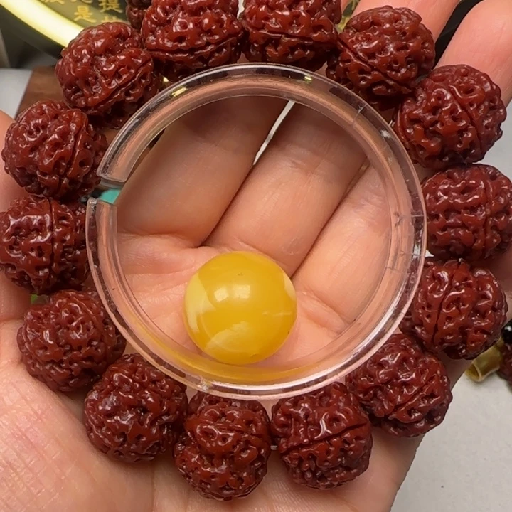 吊坠金刚菩提这个