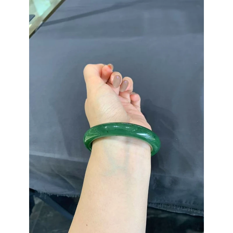 宝森和田玉镯子森绿镯（有黑点）女款女士时尚百搭气质温柔精美好看