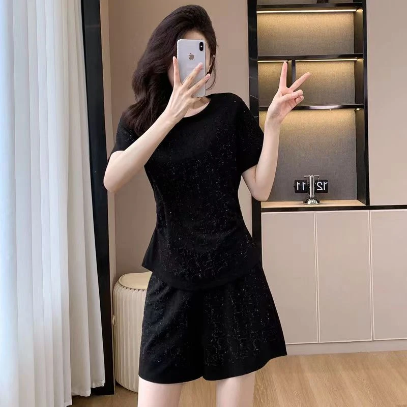 时尚休闲显瘦套装女2025夏季新款满印烫钻设计感百搭时尚两件套女