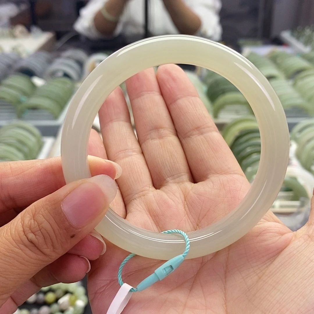 和田玉未镶嵌珠宝奇石和田玉手镯59