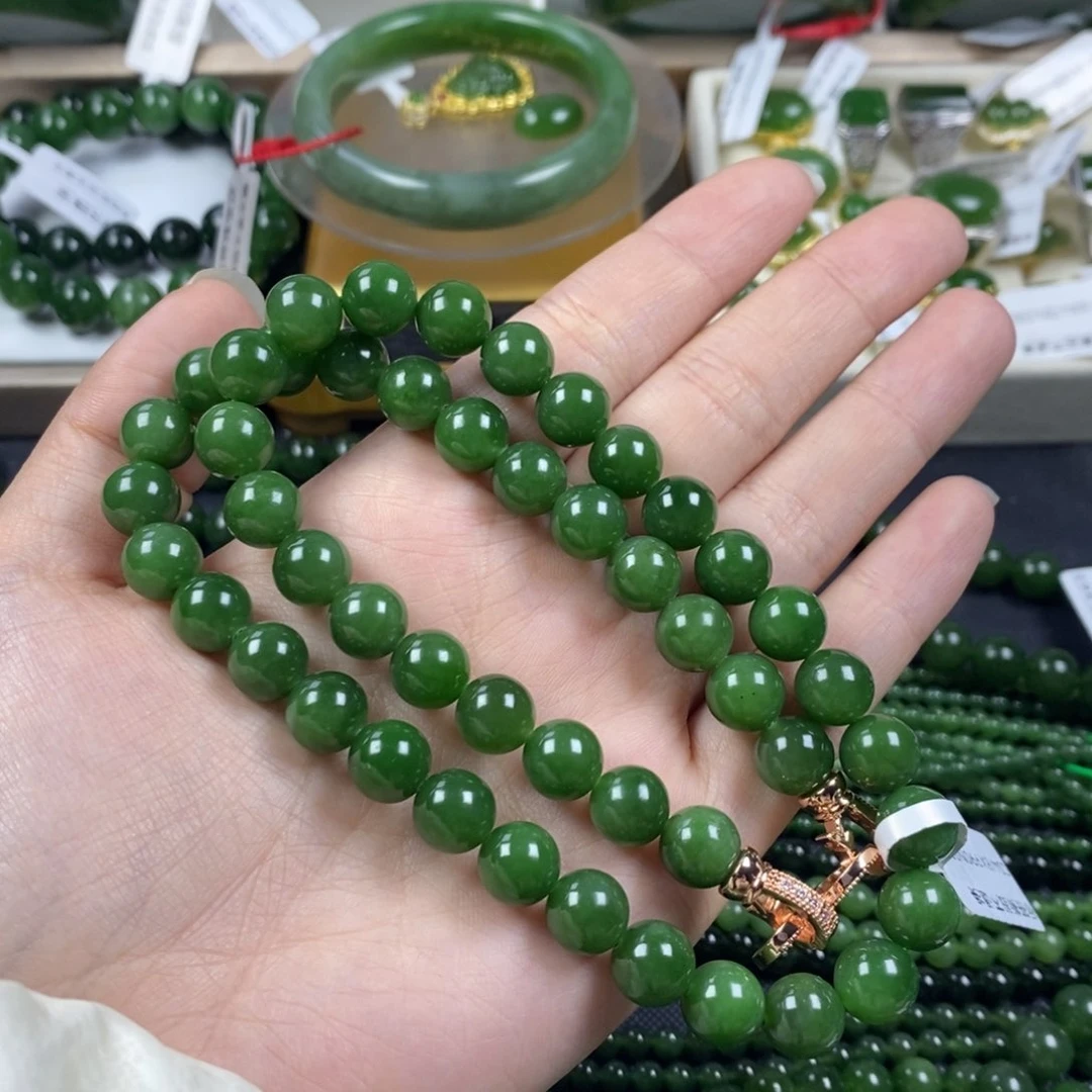 和田玉（碧玉）颈饰未镶嵌娑*