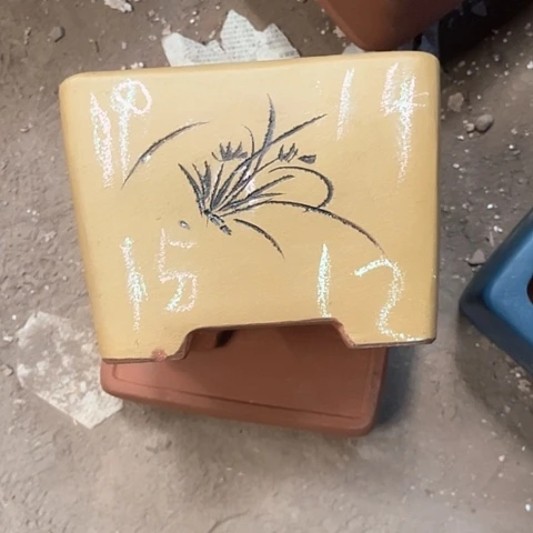 紫砂花盆四方盆一个