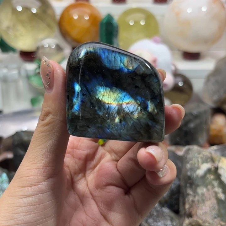 未镶嵌水晶大型摆件（非配饰）11
