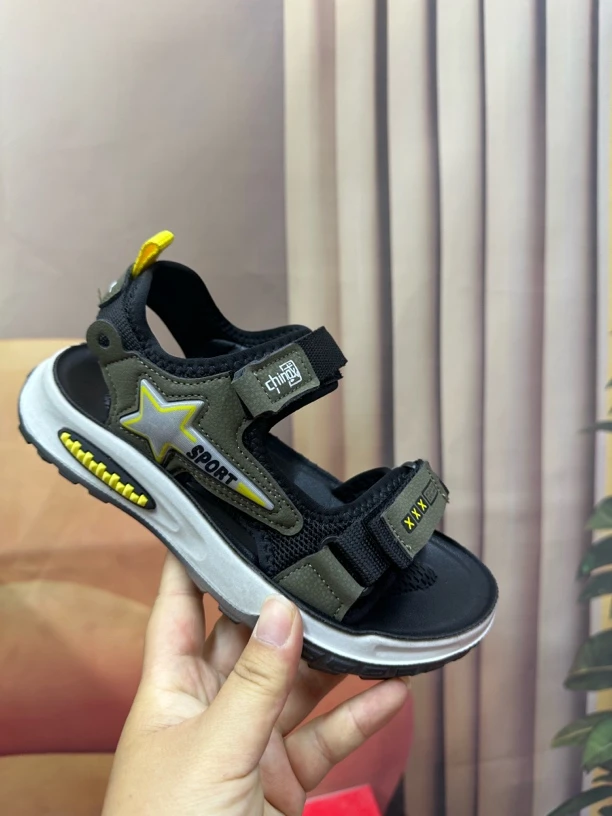 男童沙滩凉鞋上线软底乳胶垫32-37儿童休闲运动凉鞋