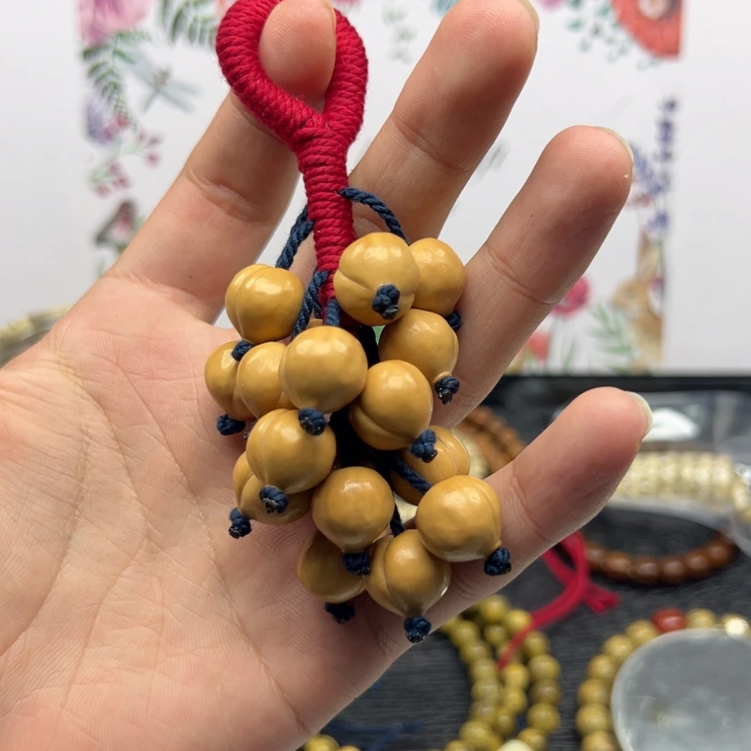 星月菩提吊坠猴头葡萄