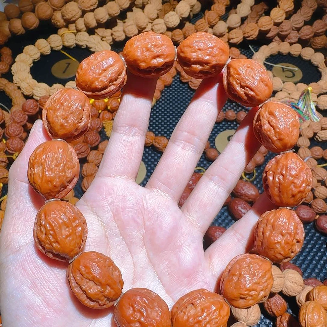 文玩核桃吊坠招财大枣手持