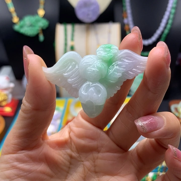 翡翠未镶嵌颈饰翡翠天使