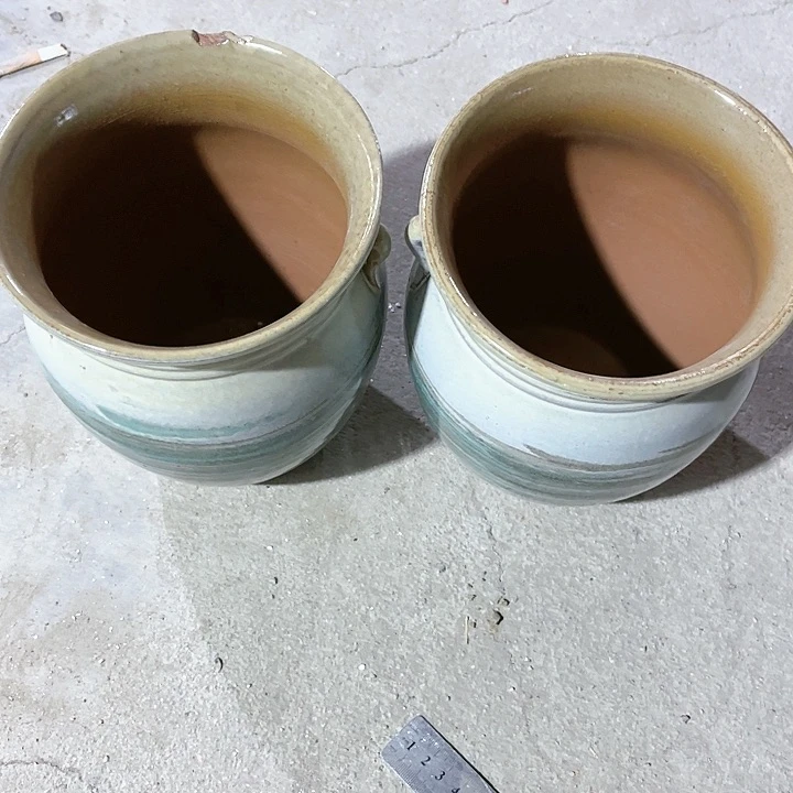 红陶口径18高度20两只瑕疵