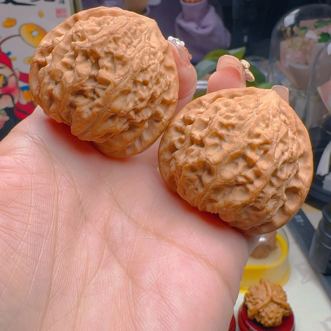 核桃把件41尺寸金牛