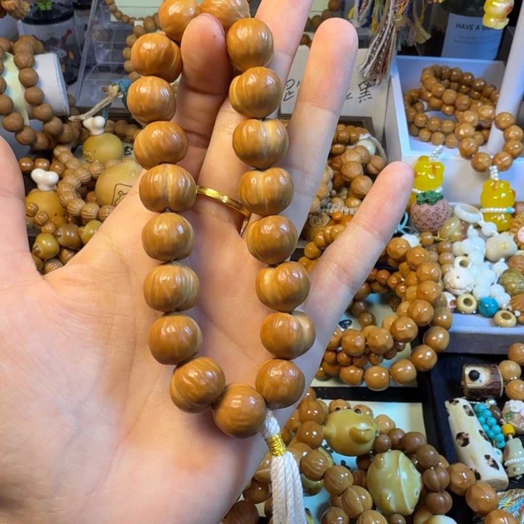 吊坠猴头核桃手持大屁桃