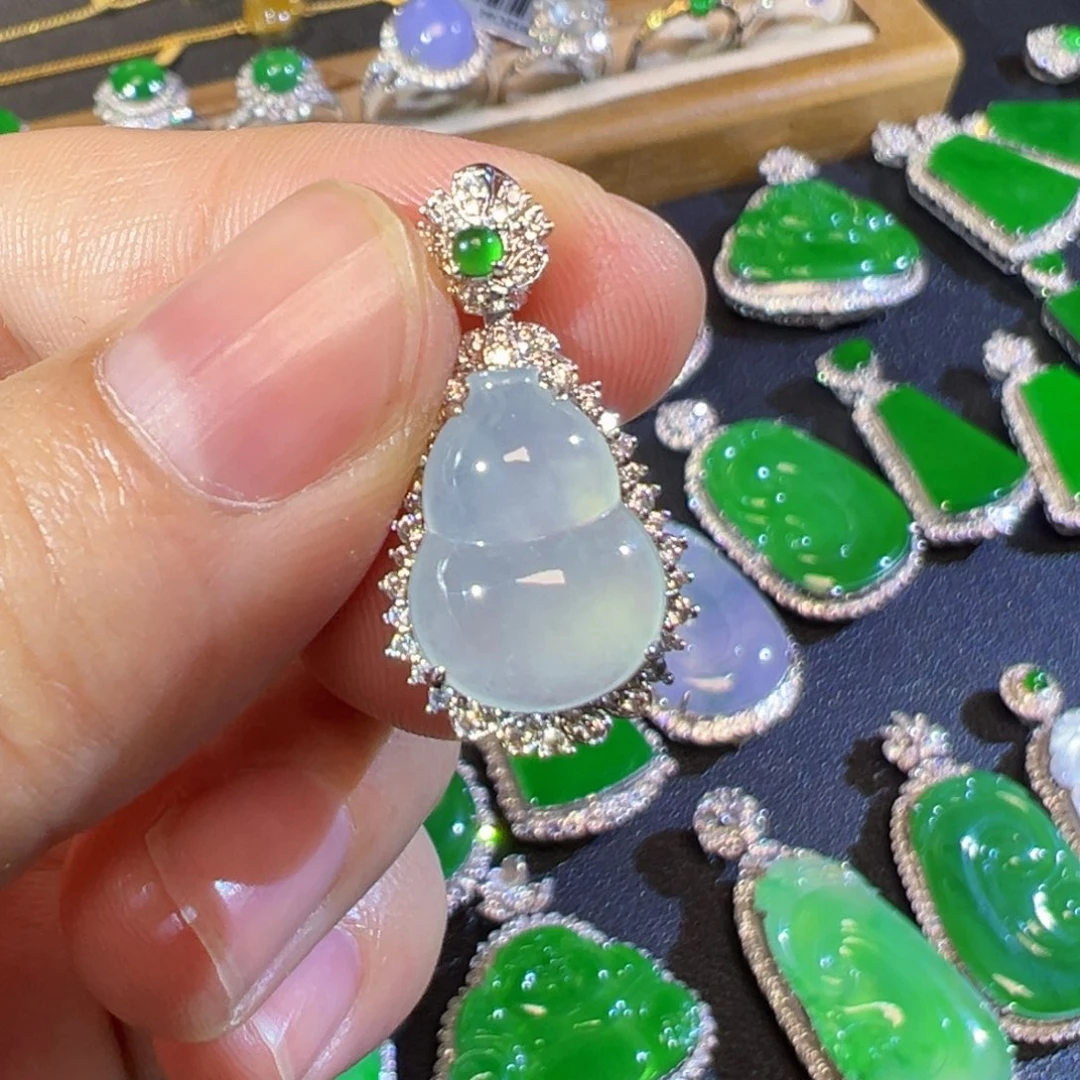 翡翠未镶嵌颈饰缅甸翡翠