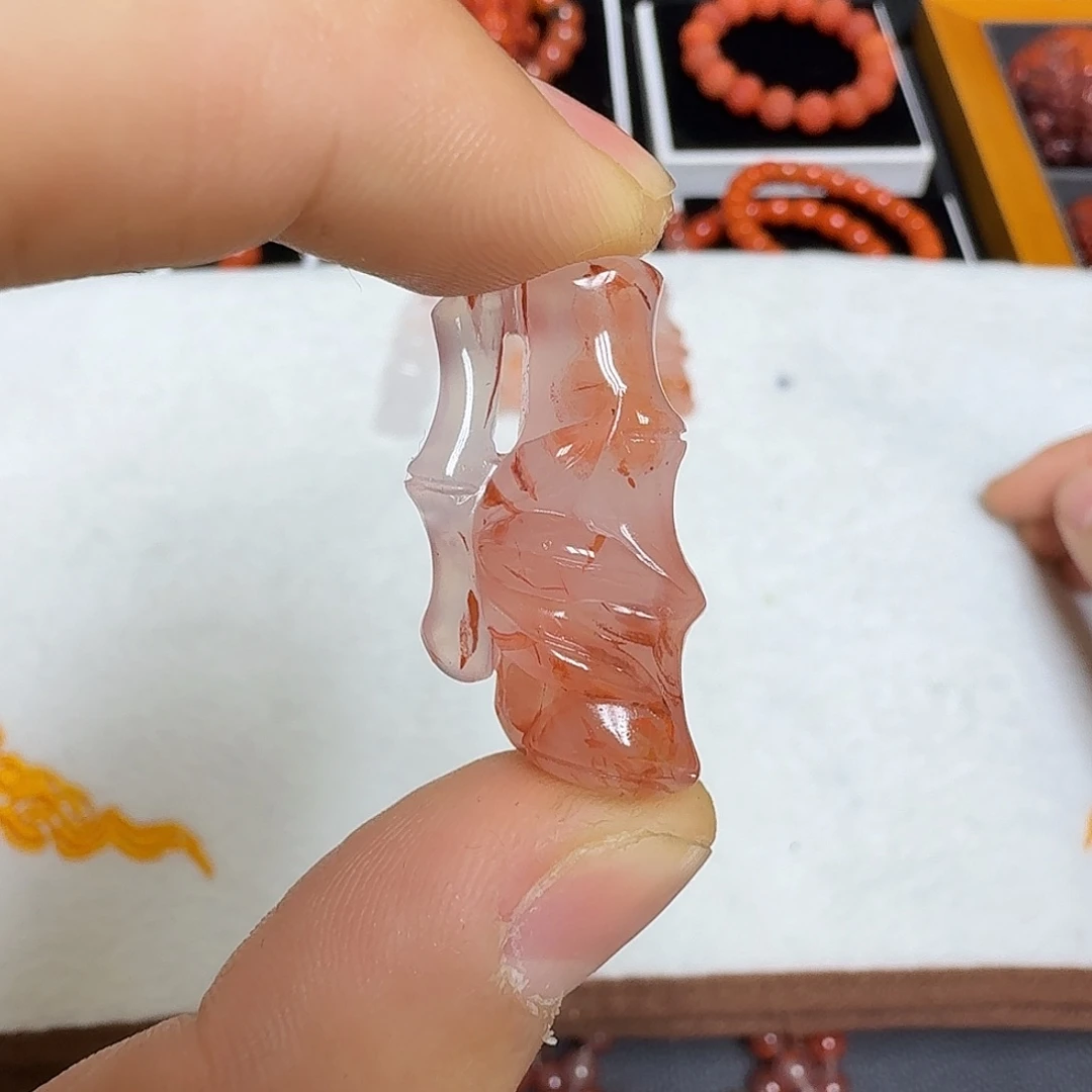 南红玛瑙未镶嵌川料瓦西冰飘文昌竹6g