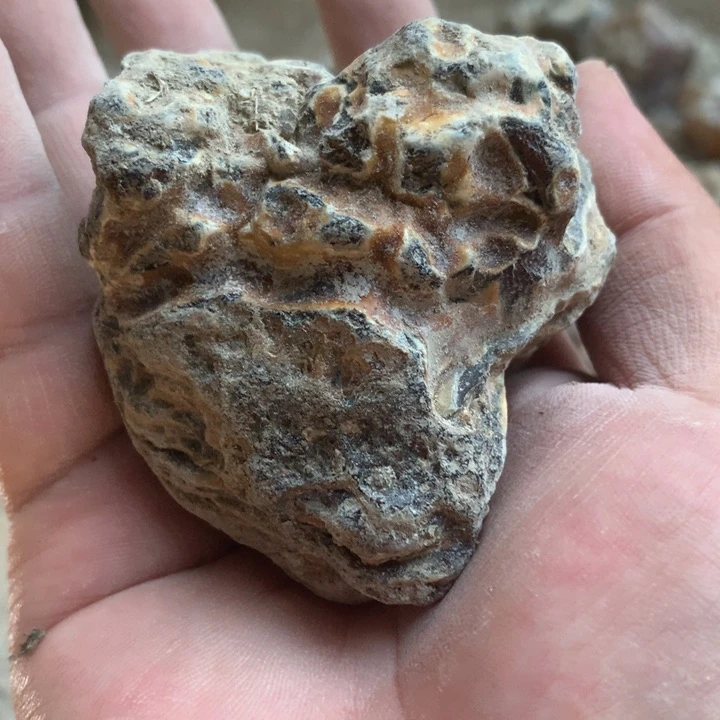 山***秀玛瑙/玉髓原石未镶嵌