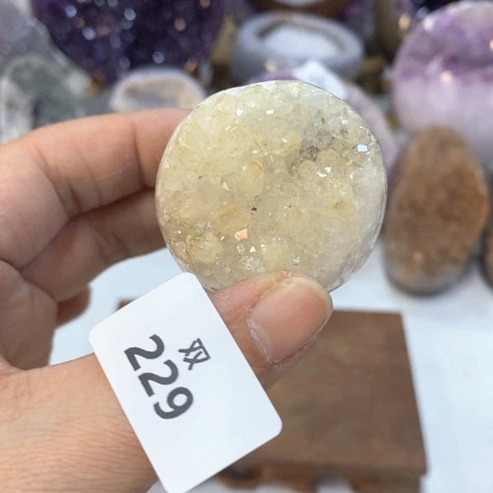 水晶大型摆件（非配饰）未镶嵌