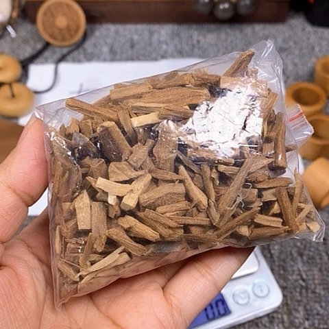 檀香木吊坠老山檀香碎料50克