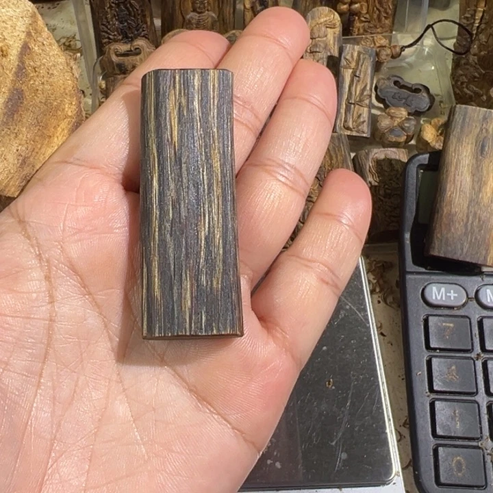 沉香吊坠6⃣️***紫棋楠沉香吊坠7克