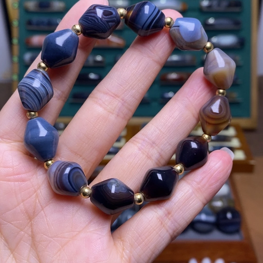 玛瑙/玉髓未镶嵌珠宝半成品