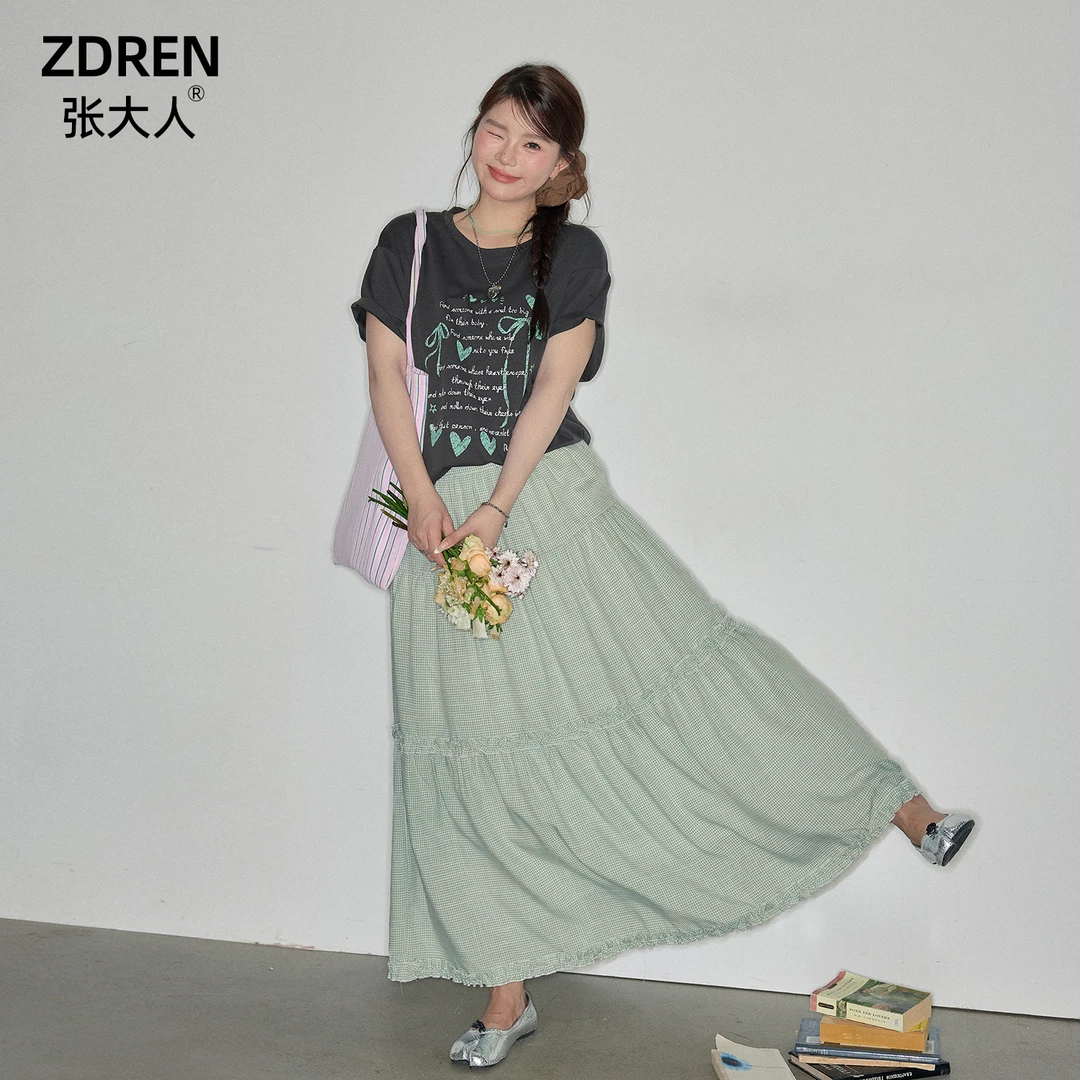 张大人【伊犁牧场】大码女装微胖妹妹韩系字母印花T恤花边格纹半裙