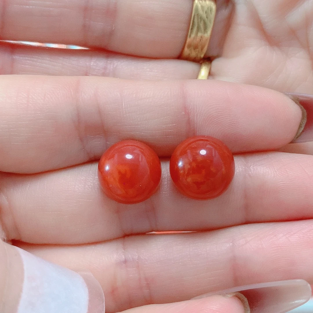 南红玛瑙耳钉银S925镶嵌收****?