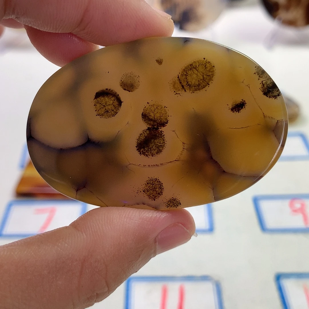 未镶嵌玛瑙/玉髓珠宝半成品