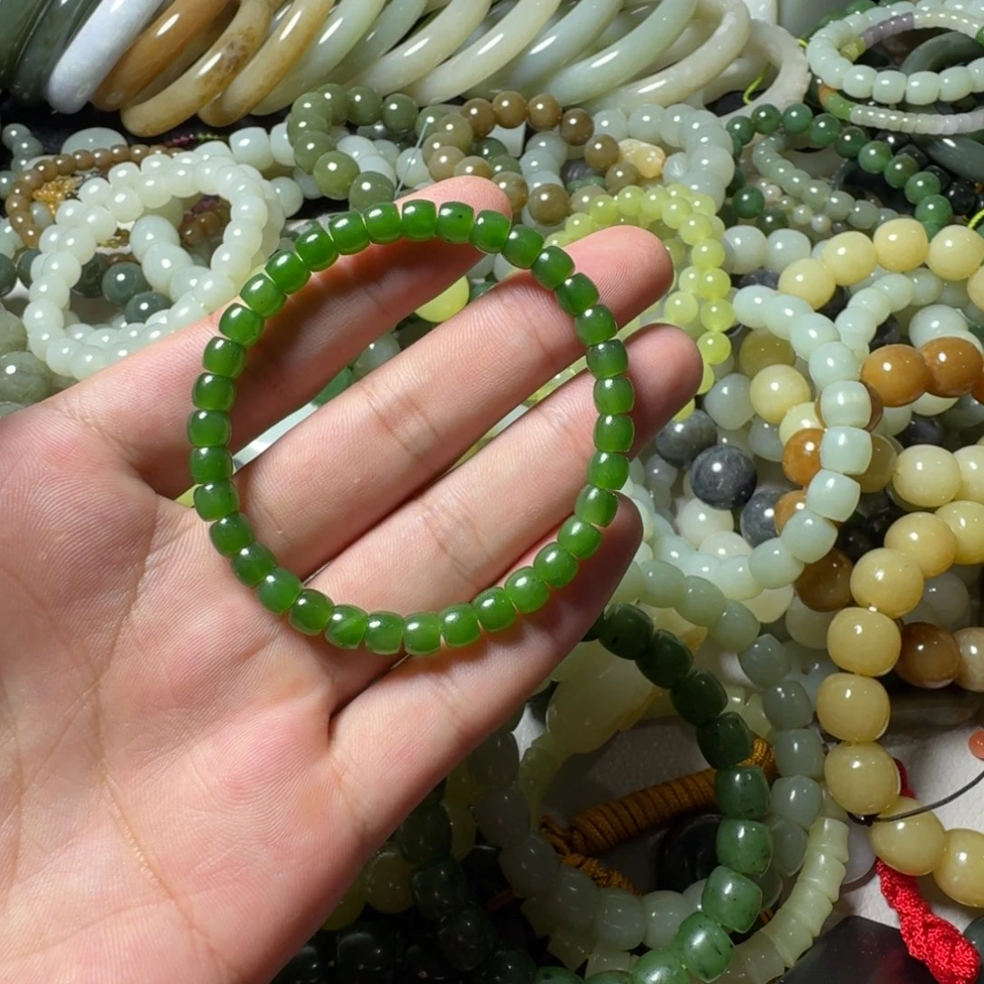 和田玉未镶嵌手串