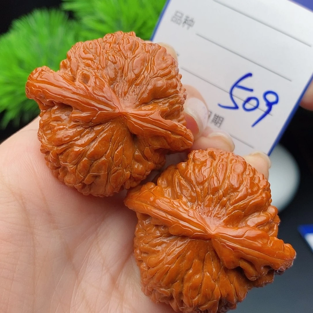 文玩核桃把件45闷白509