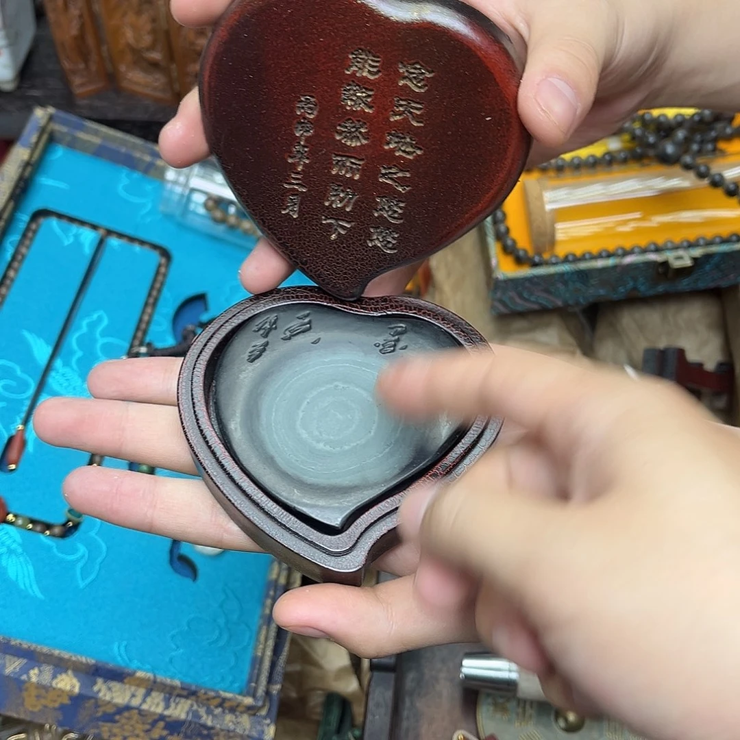 大叶紫檀（黑酸枝木类）