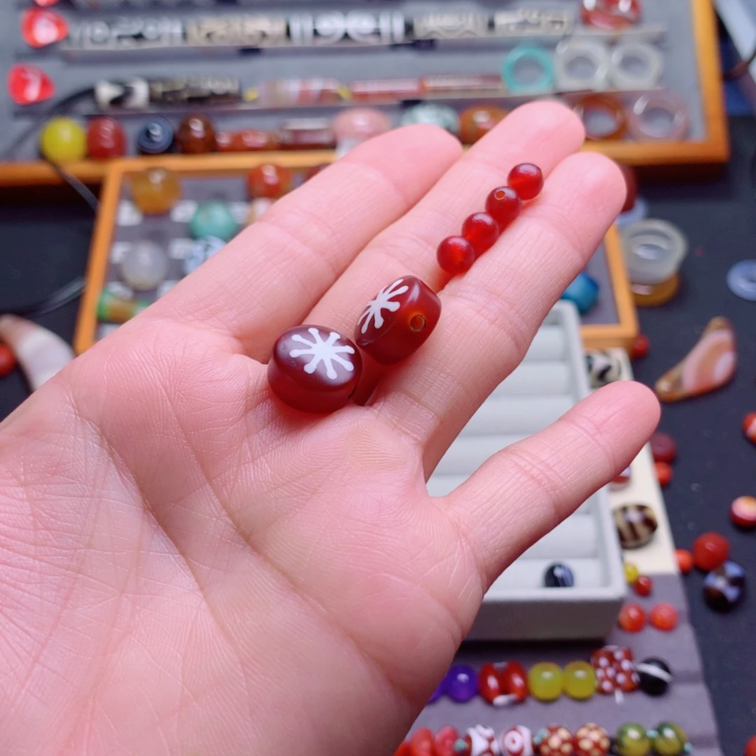 S***w玛瑙/玉髓颈饰未镶嵌