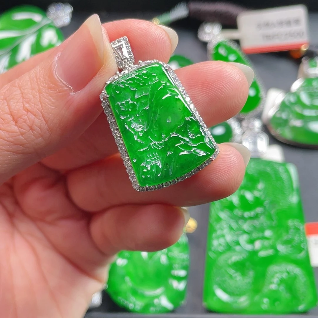 吊坠(不含链)未镶嵌翡翠