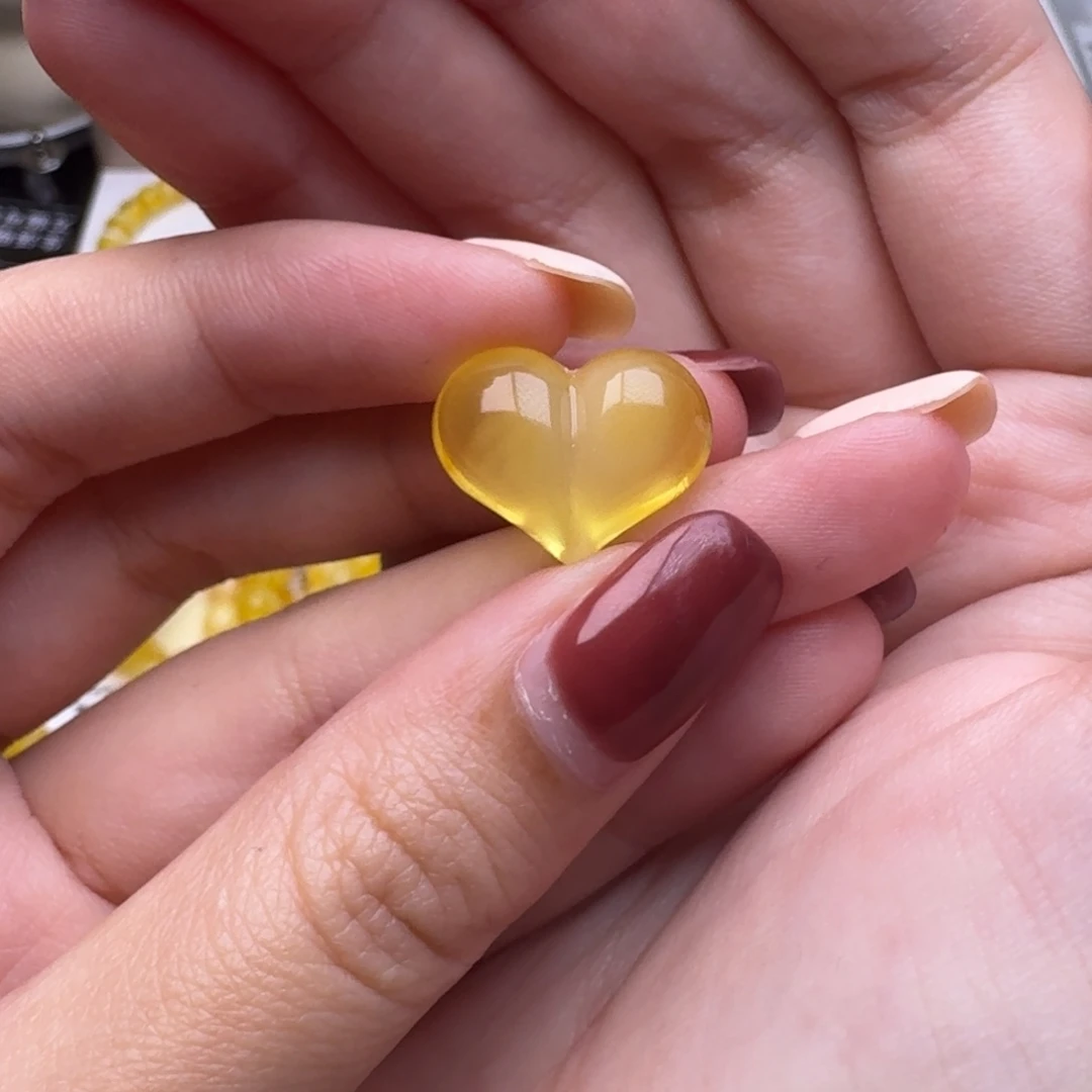 琥珀未镶嵌裸石2号