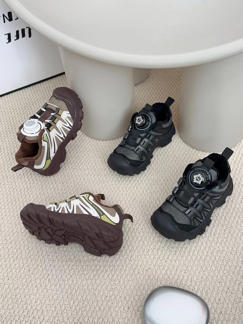 【实体爆款】冬季加绒纽扣户外儿童鞋  二棉高货断码清仓