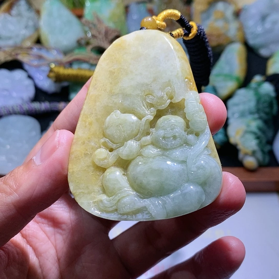 【闪购商品】翡翠颈饰未镶嵌佛