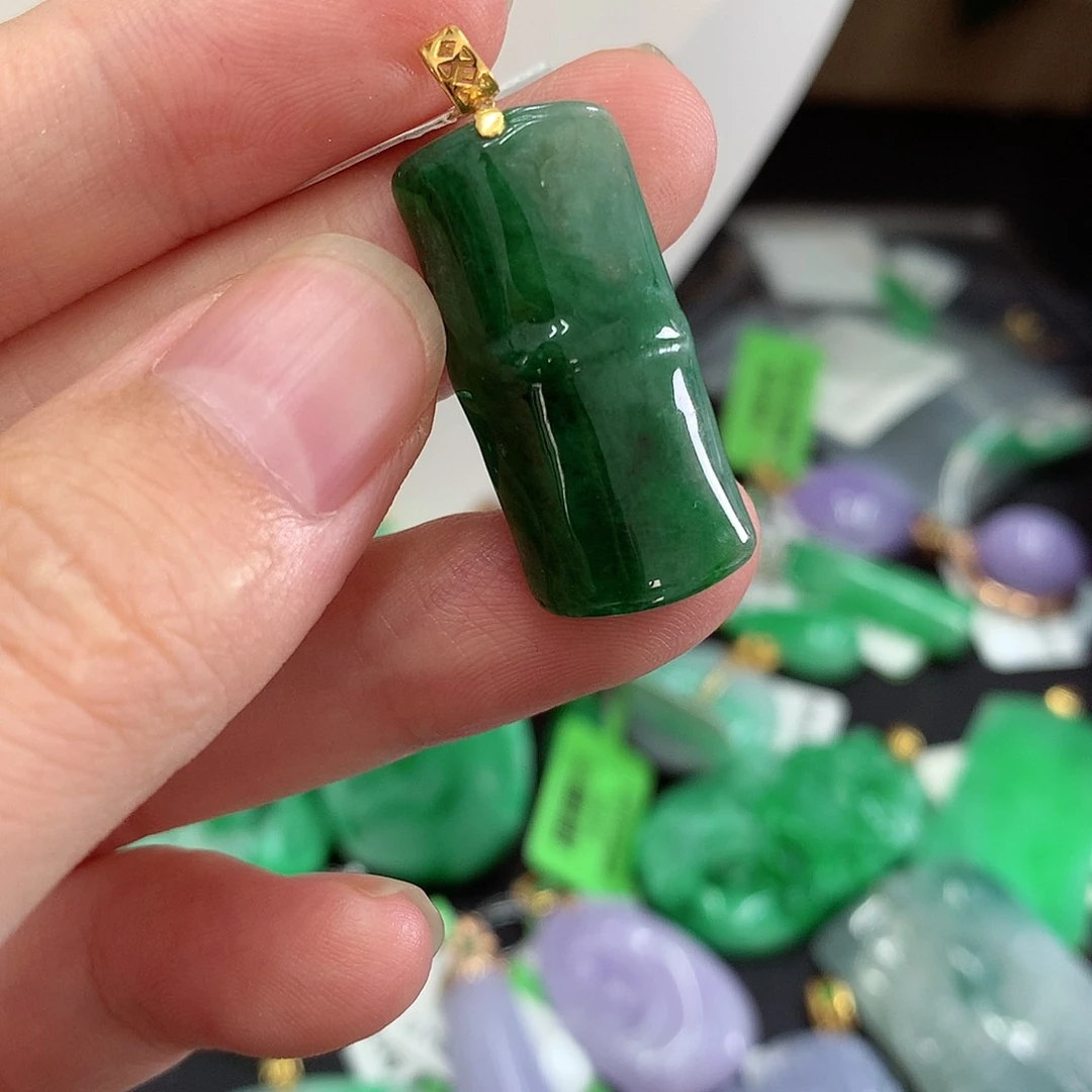 翡翠18K金镶嵌吊坠(不含链)