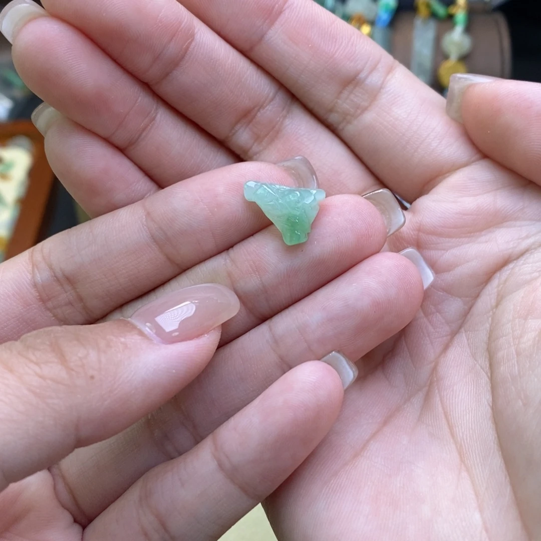 颈饰未镶嵌翡翠13366